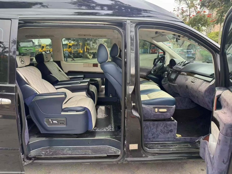 广州16年奔驰威霆6