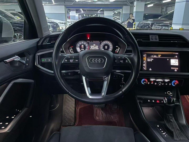 深圳21年奥迪Q34