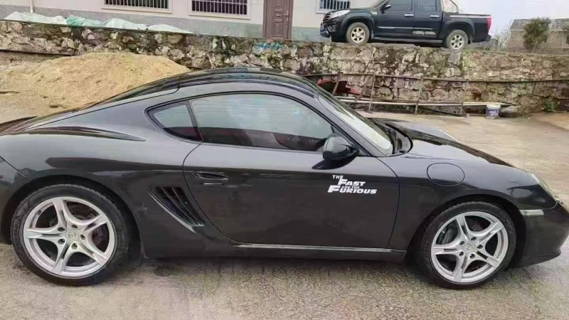 长沙12年保时捷卡曼4