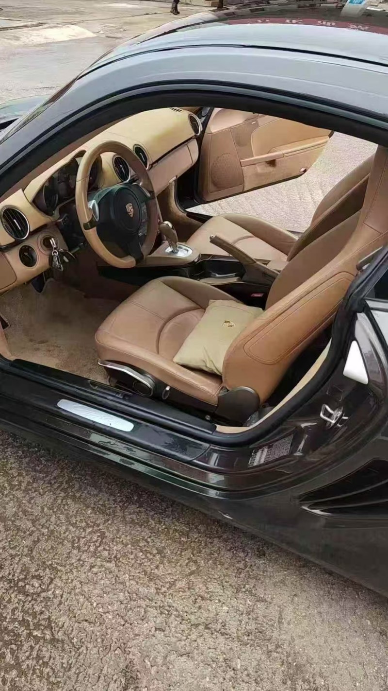 长沙12年保时捷卡曼8