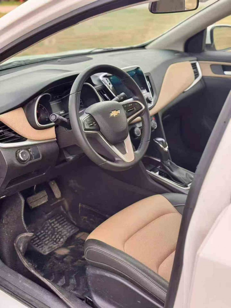 江门22年雪佛兰科鲁泽4