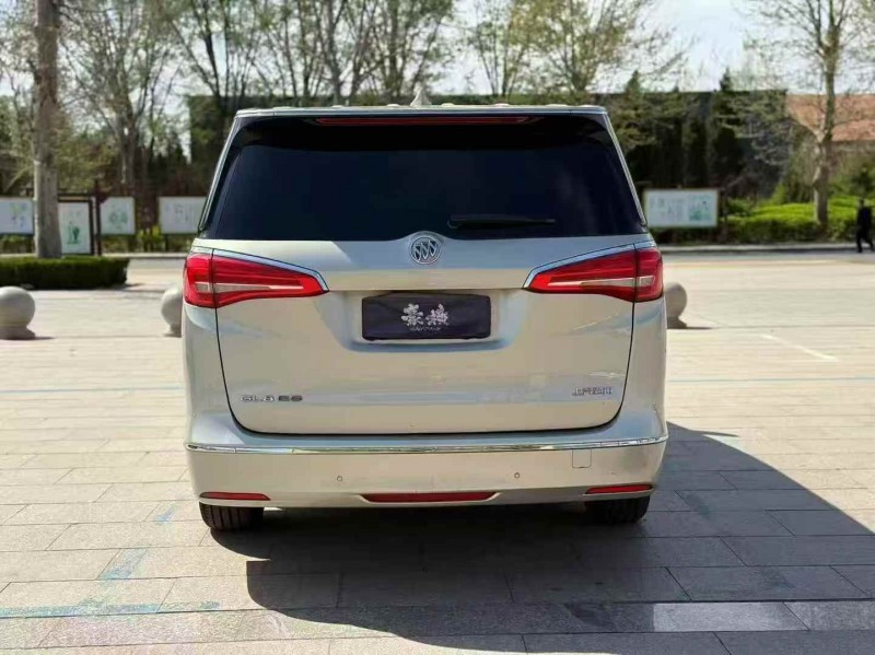 濟寧19年別克GL87