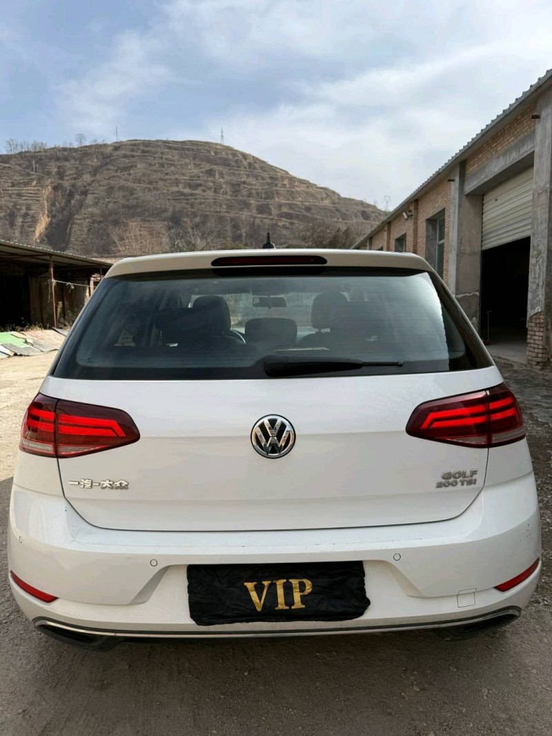 嘉峪关20年大众高尔夫7