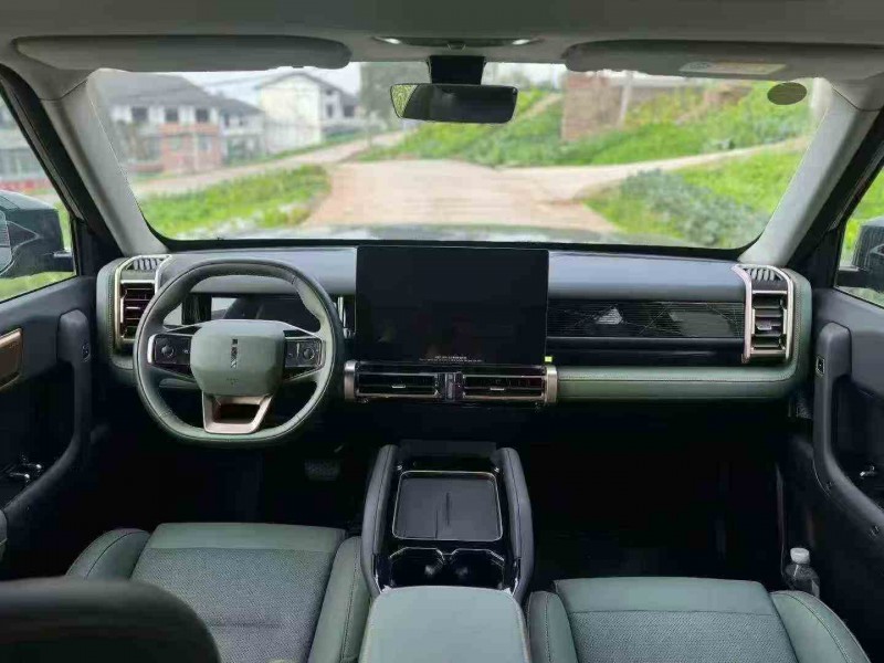 重庆25年奇瑞ICAR5