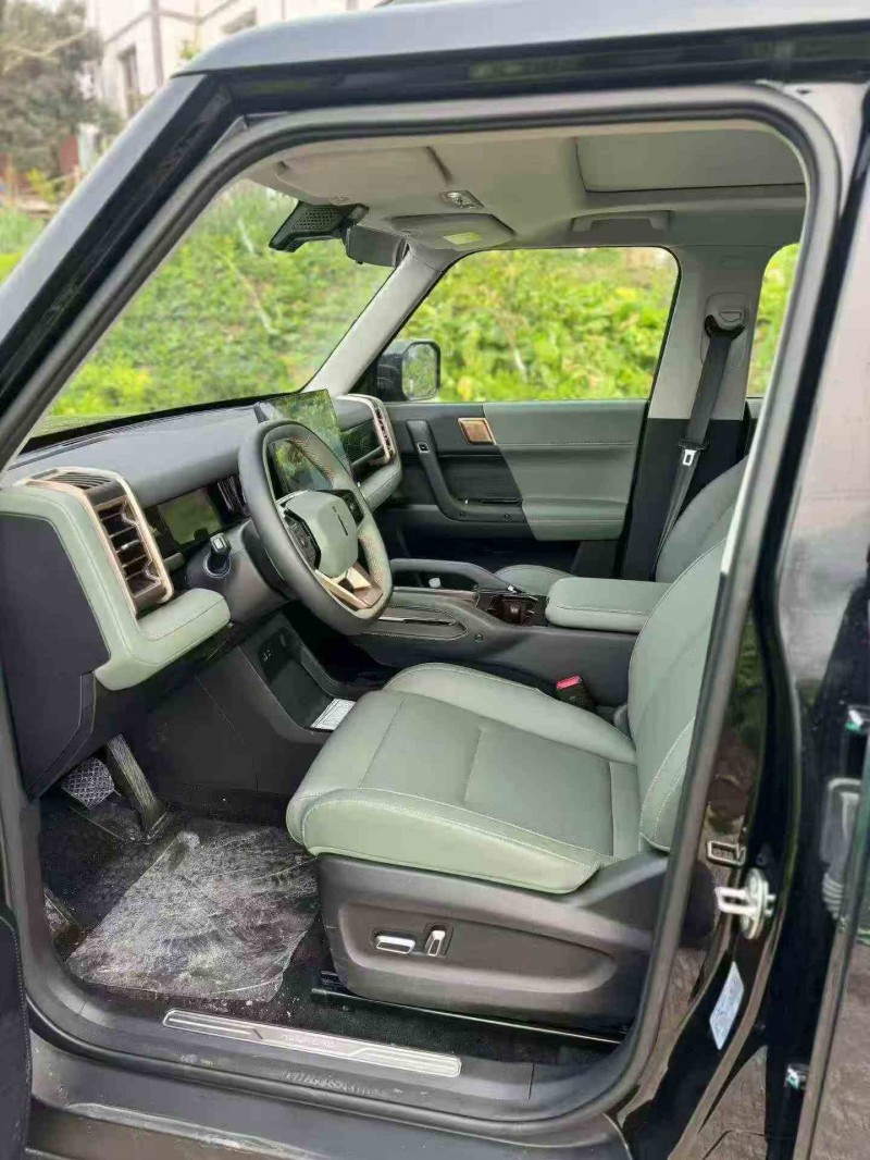 重庆25年奇瑞ICAR6