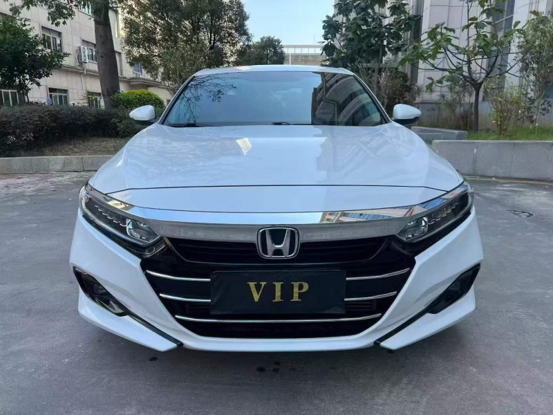东莞22年本田雅阁1