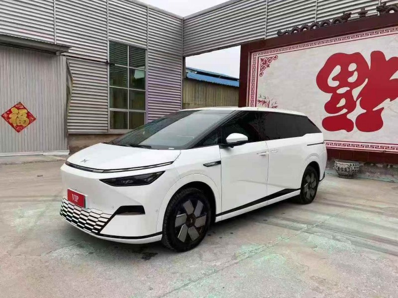 济宁24年小鹏汽车X92