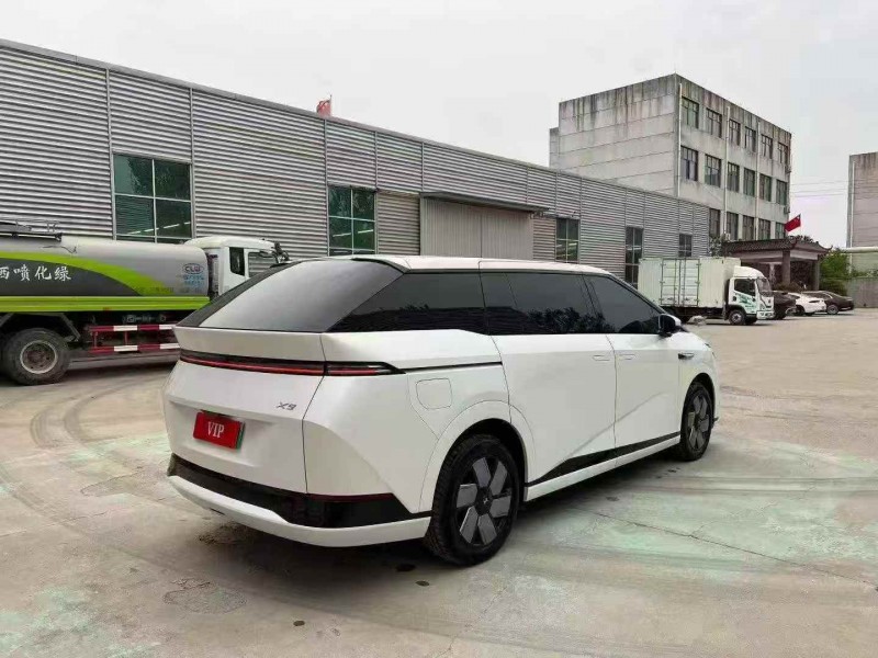 济宁24年小鹏汽车X94