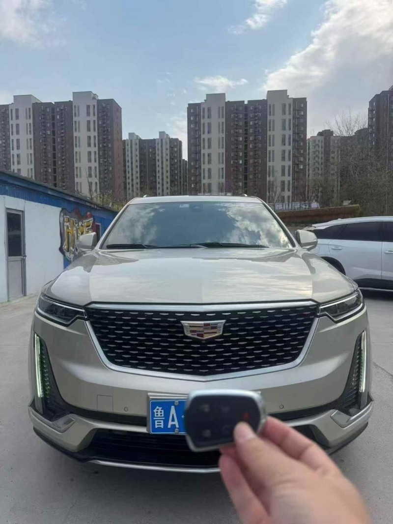 济宁21年凯迪拉克XT61