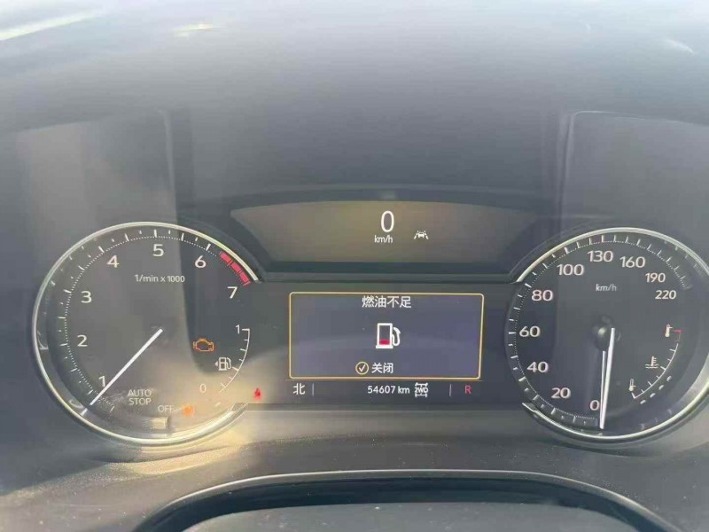 济宁21年凯迪拉克XT67