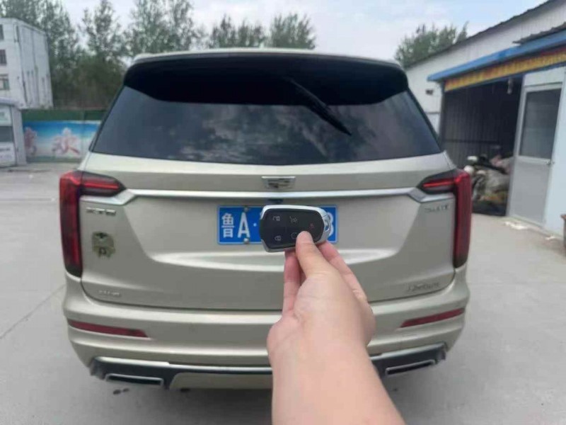 济宁21年凯迪拉克XT68