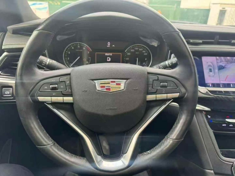 济宁21年凯迪拉克XT69