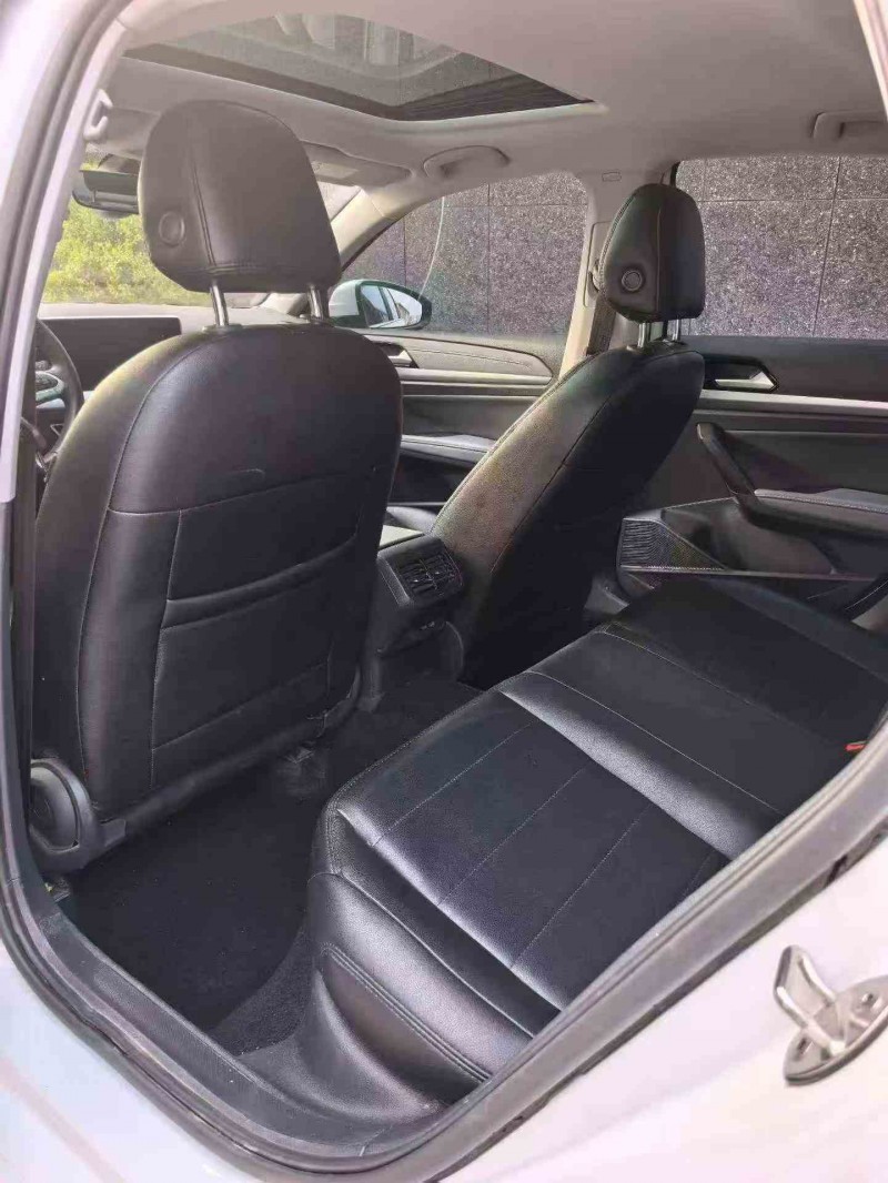 东营22年大众朗逸4