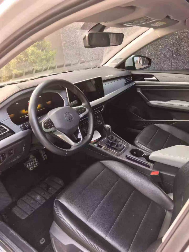 东营22年大众朗逸6