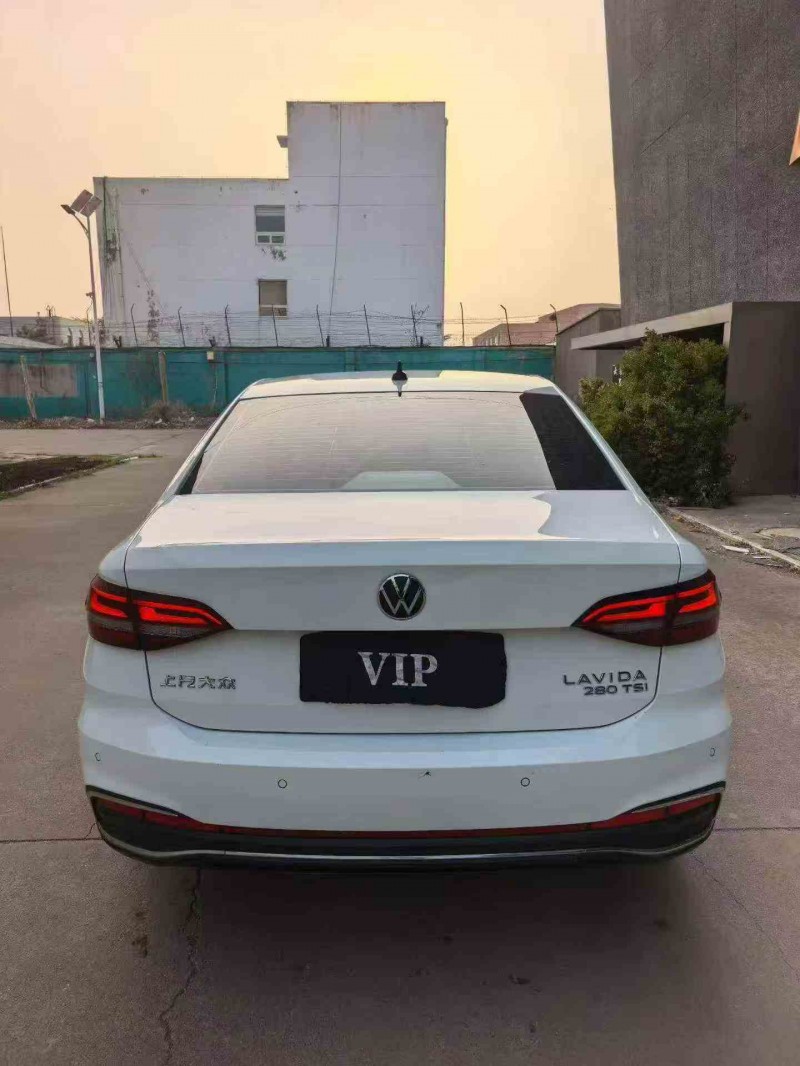 东营22年大众朗逸8