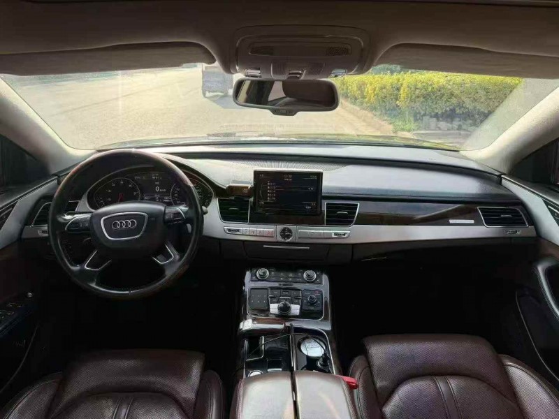 济宁14年奥迪A8L3