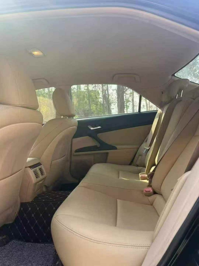 菏泽12年丰田锐志3