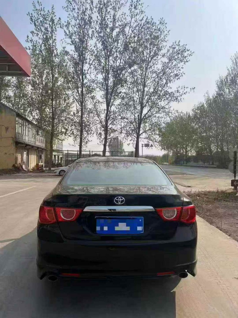 菏泽12年丰田锐志9