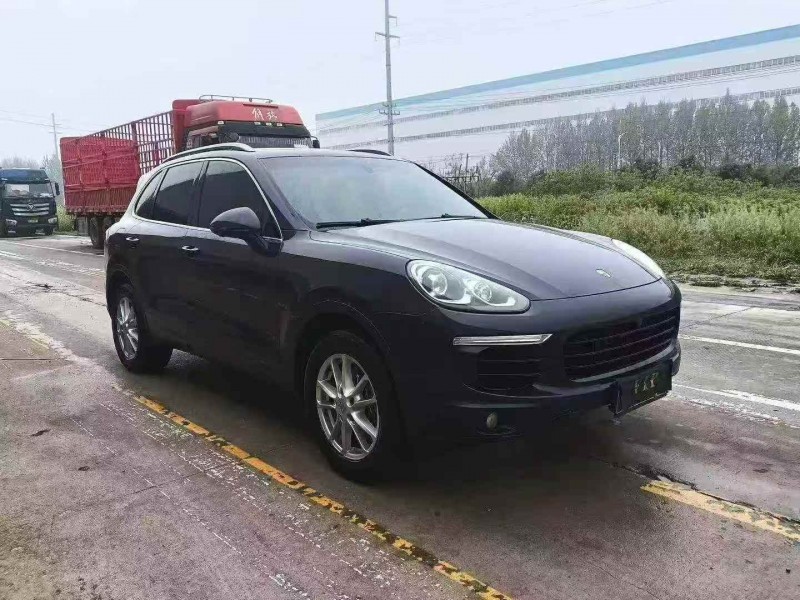 菏泽18年保时捷卡宴3