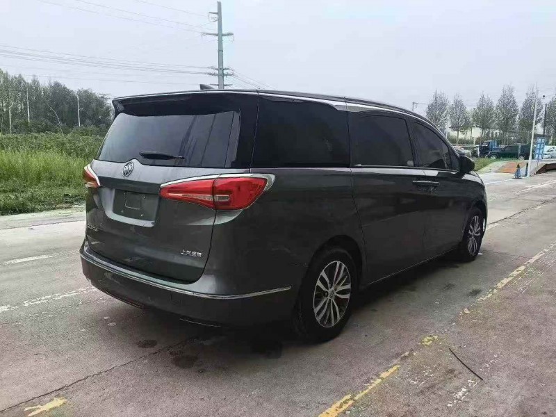 菏泽17年别克GL87