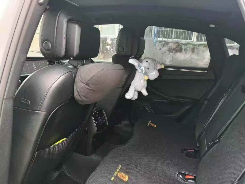 菏泽16年保时捷Macan5