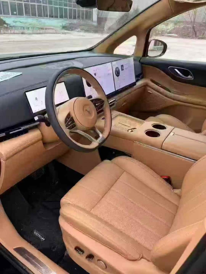 菏泽26年岚图汽车梦想家4