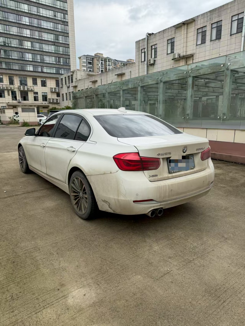 九江18年宝马3系8