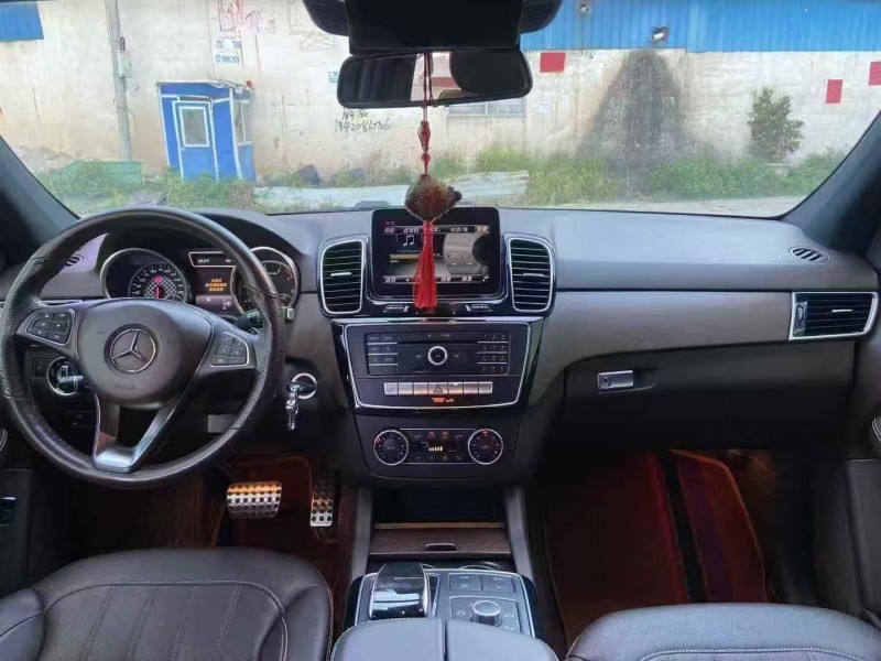 佛山19年奔驰GLE4