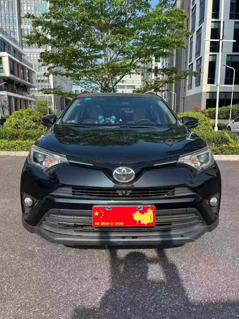广州17年丰田RAV4荣放1