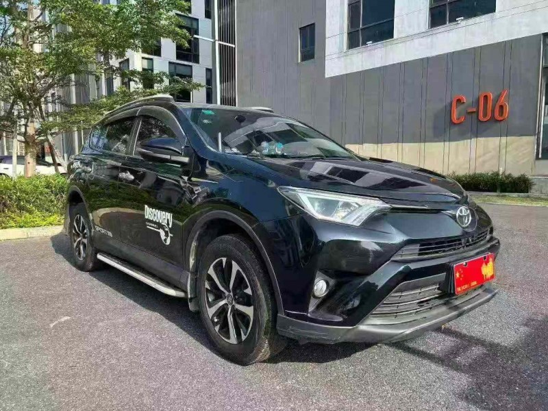 广州17年丰田RAV4荣放3