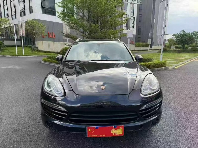 广州13年保时捷卡宴1