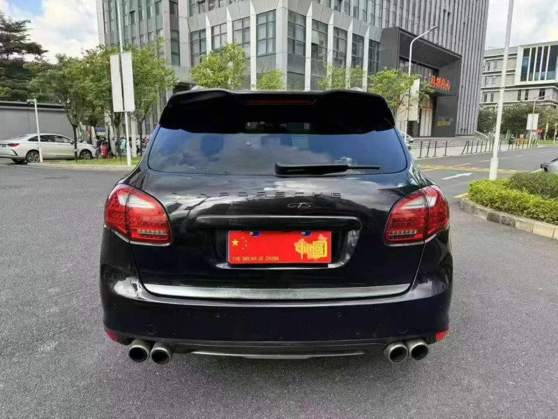 广州13年保时捷卡宴6