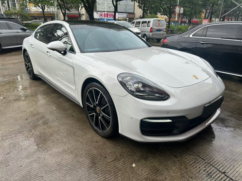 佛山23年保时捷帕拉梅拉2