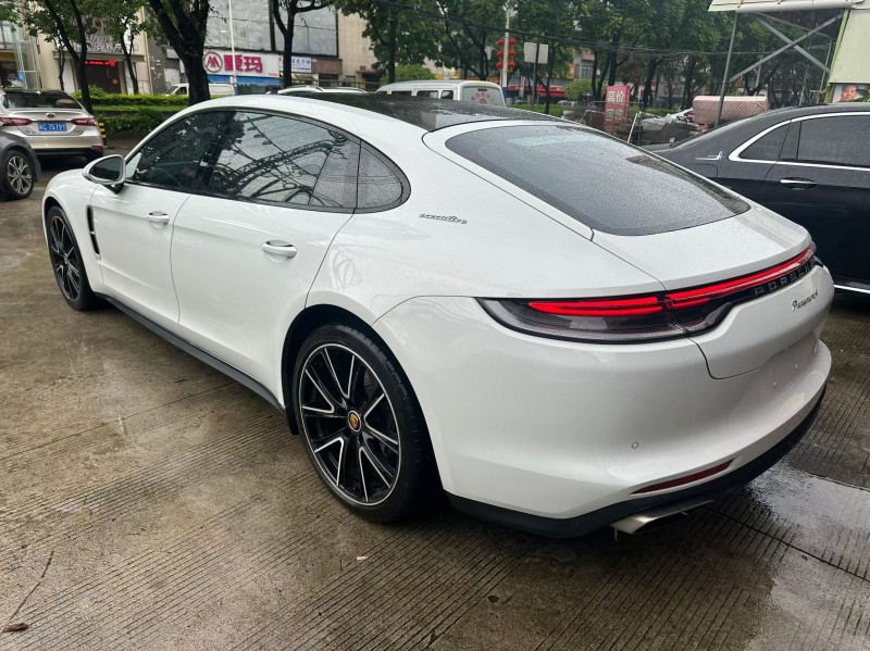 佛山23年保时捷帕拉梅拉7