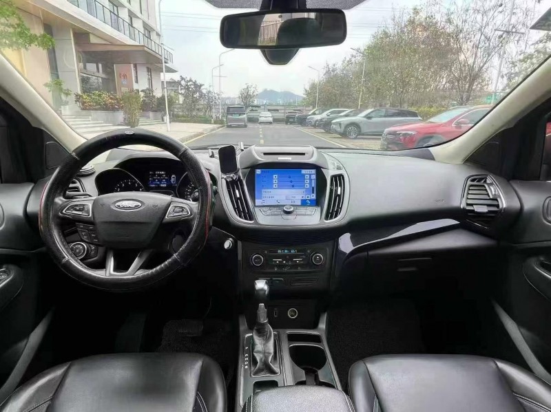 广州17年福特翼虎6