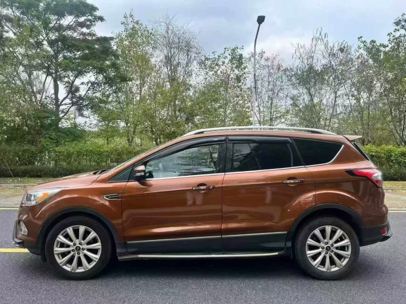 广州17年福特翼虎8