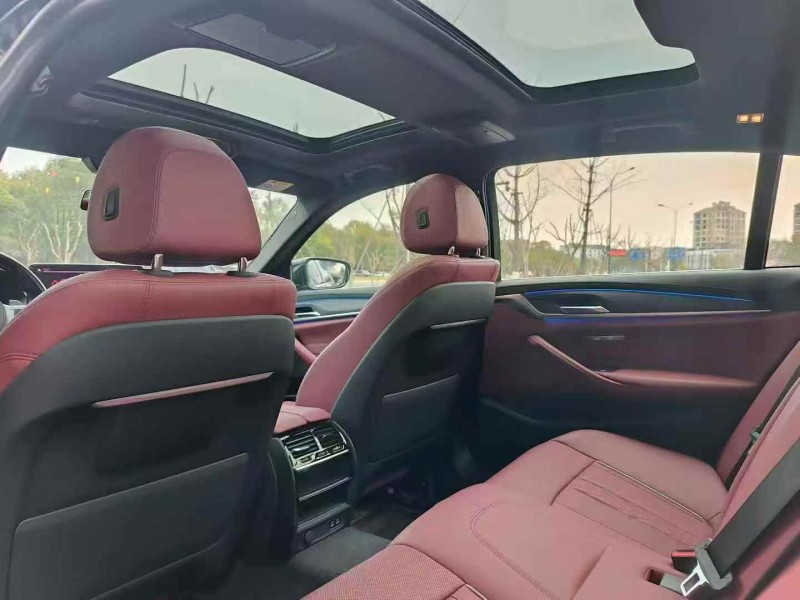 湖州21年宝马5系3