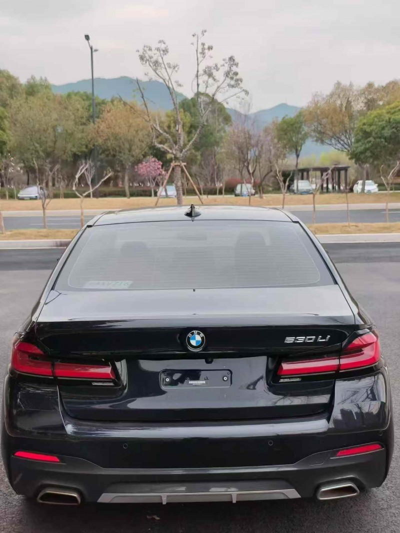 湖州21年宝马5系4