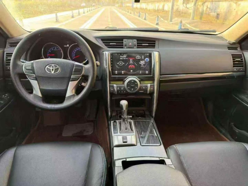 菏泽13年丰田锐志6