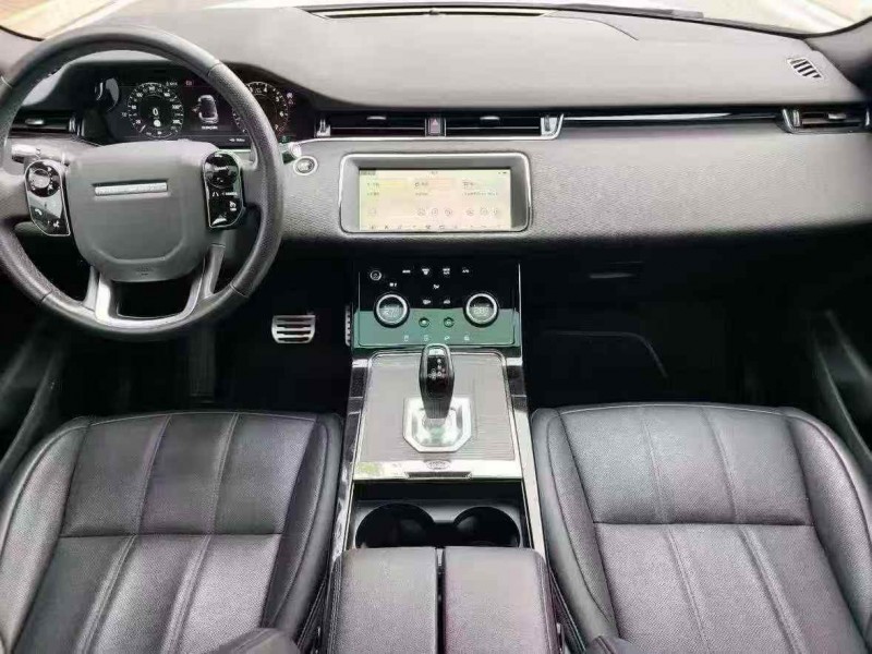 湖州21年路虎极光3