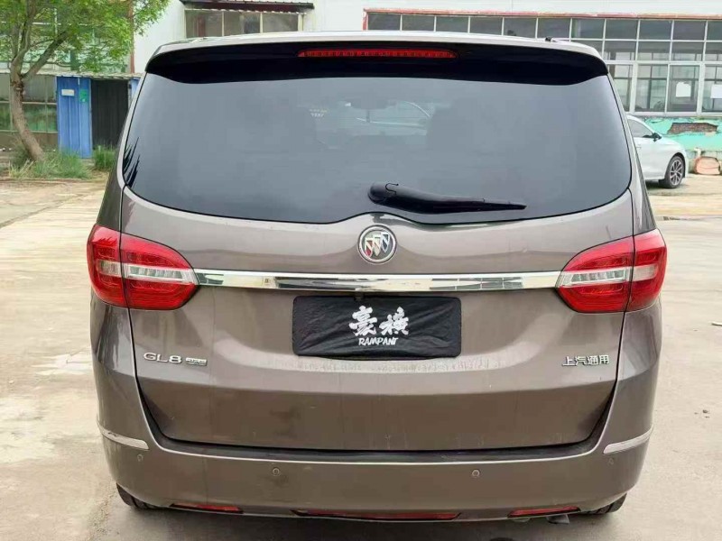 济宁17年别克GL89