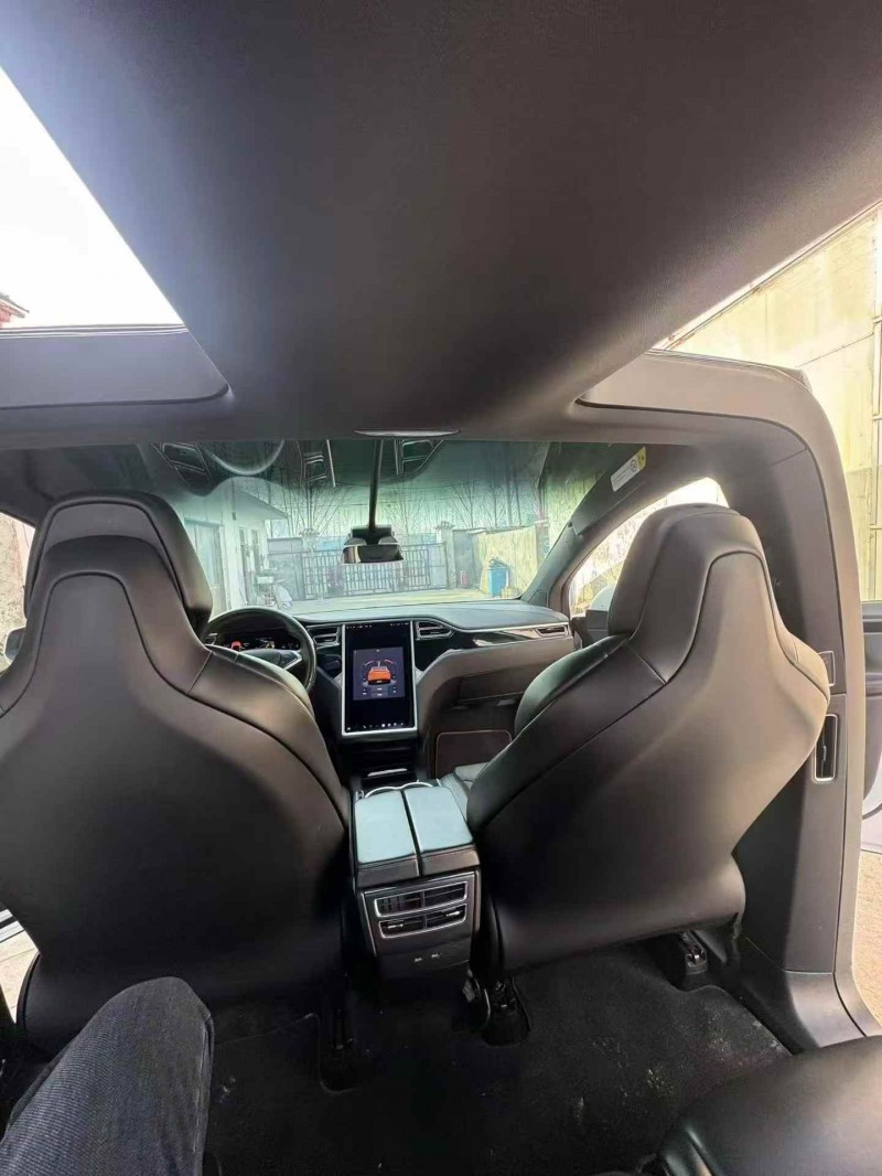 济宁18年特斯拉MODEL X5