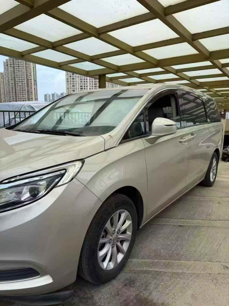 常州18年别克GL83