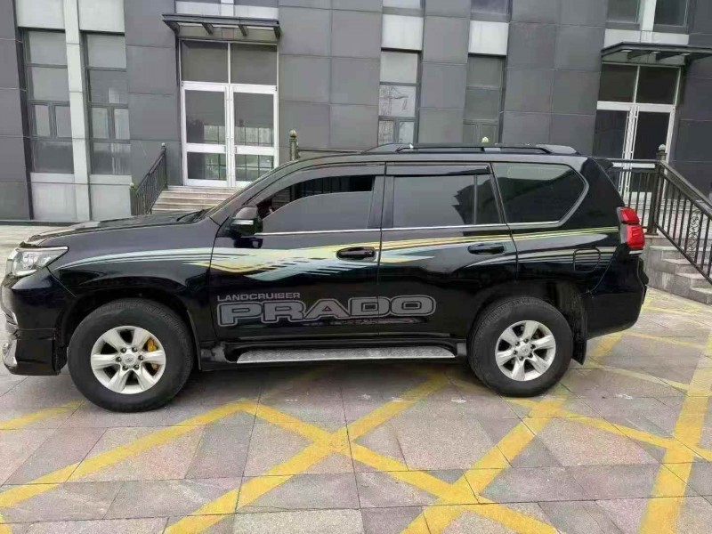 济宁12年丰田普拉多3