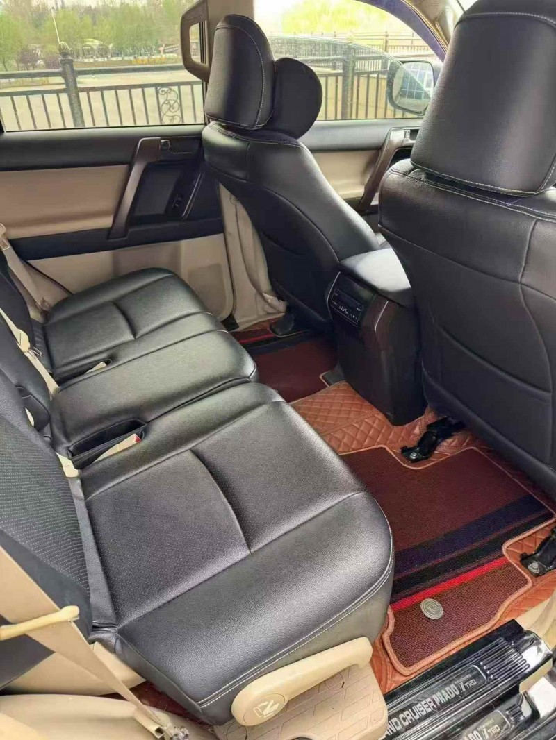 济宁12年丰田普拉多5