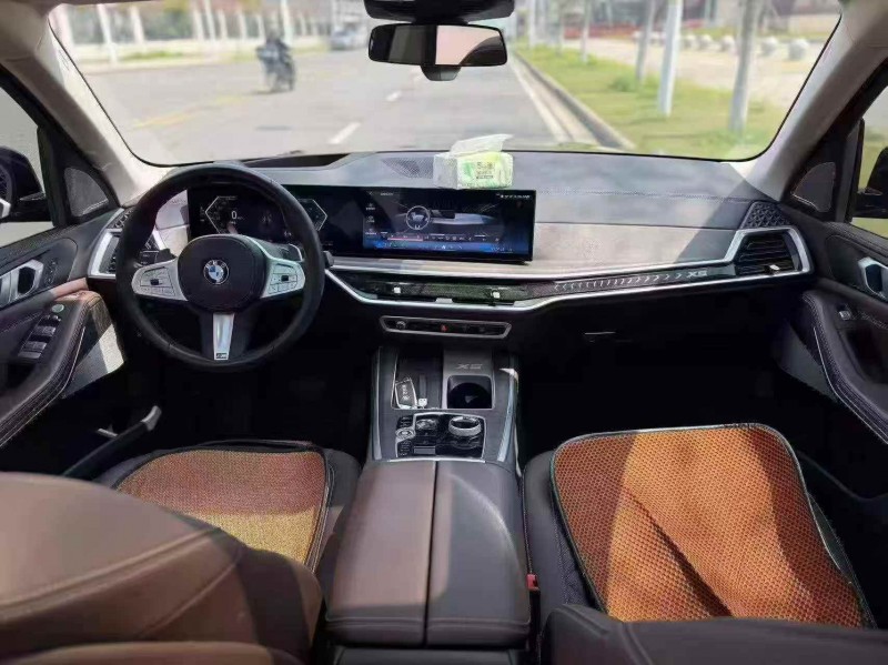 天津23年宝马X56