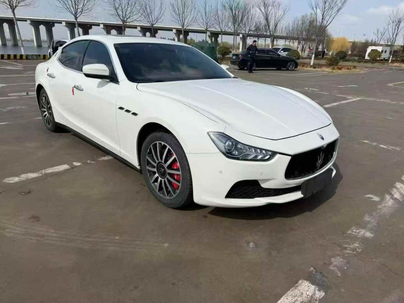 潍坊17年玛莎拉蒂Ghibli2