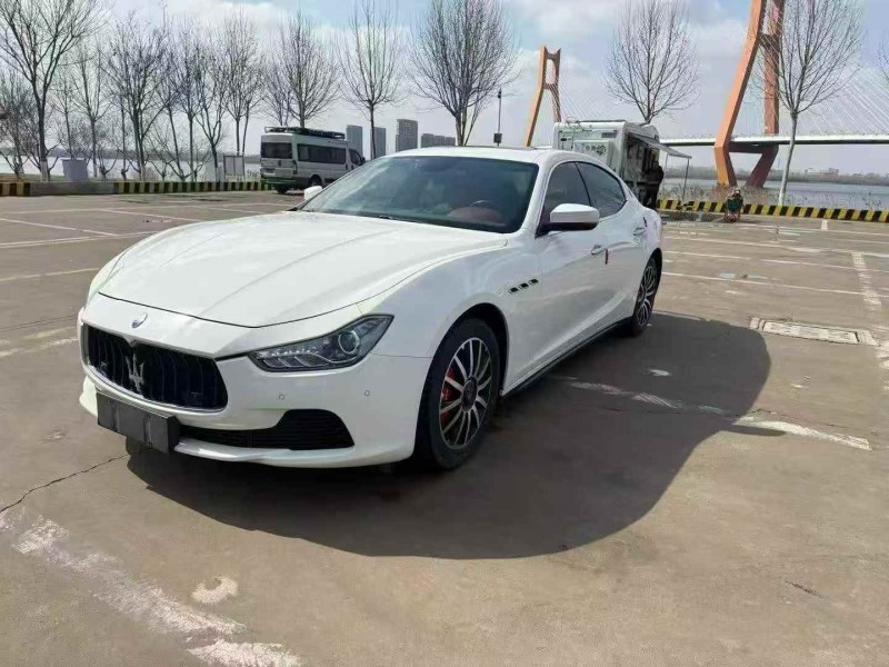 潍坊17年玛莎拉蒂Ghibli3