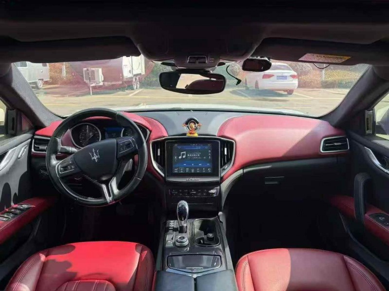 潍坊17年玛莎拉蒂Ghibli6