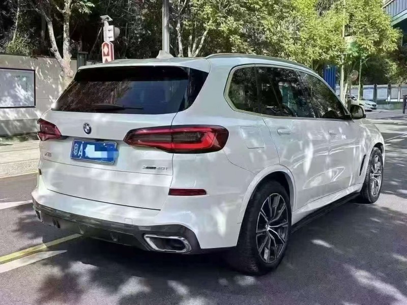 广州20年宝马X57